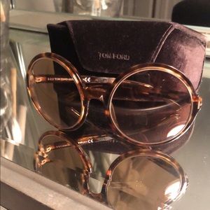 AUTH Tom Ford “Carrie” Sunglasses